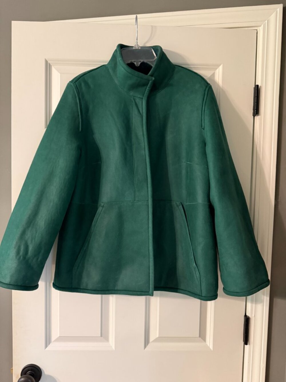 **Stunning Green Akris Lamb Coat**